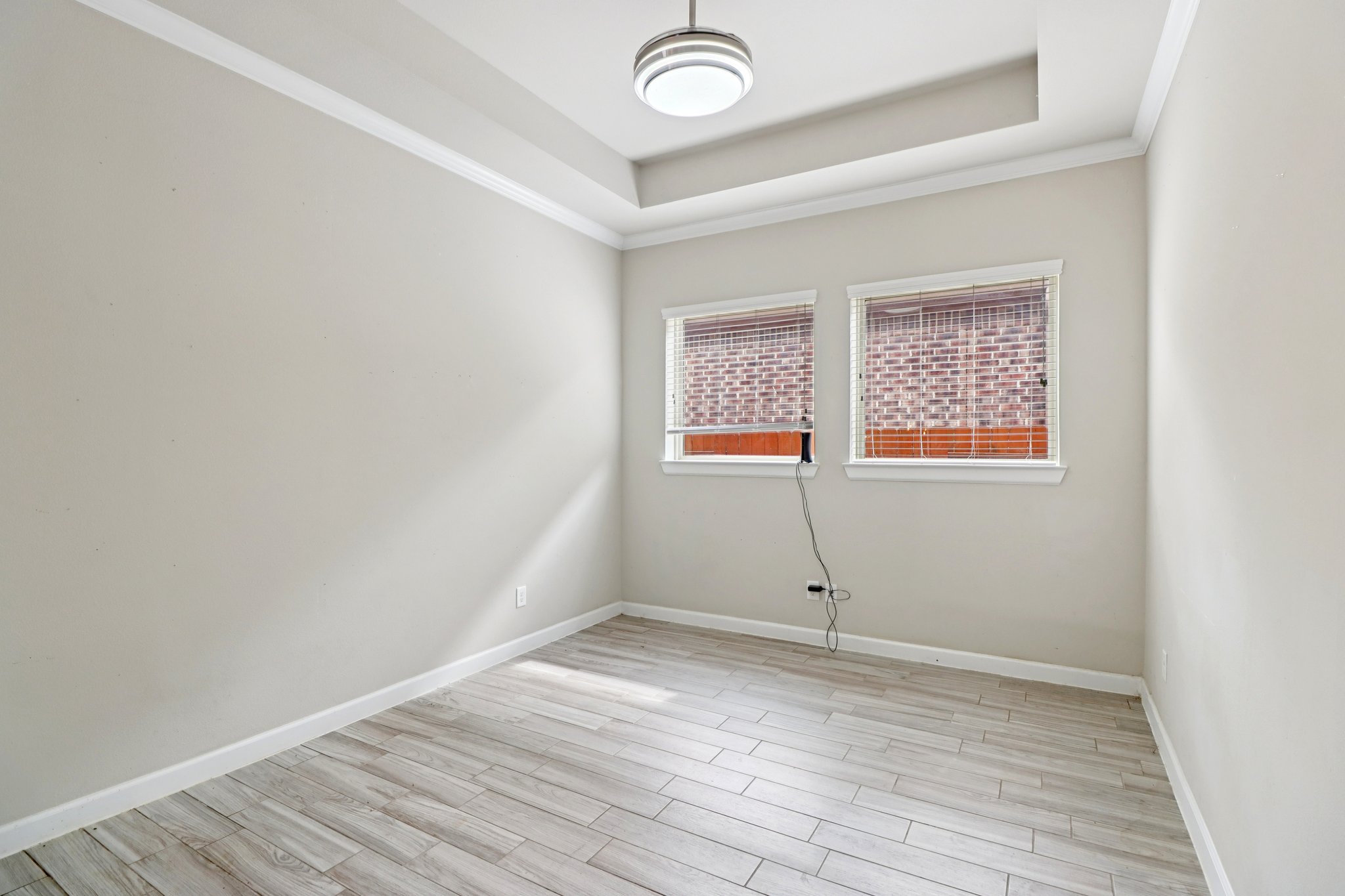 Westlake Terrace Dr-S1103-016.jpg