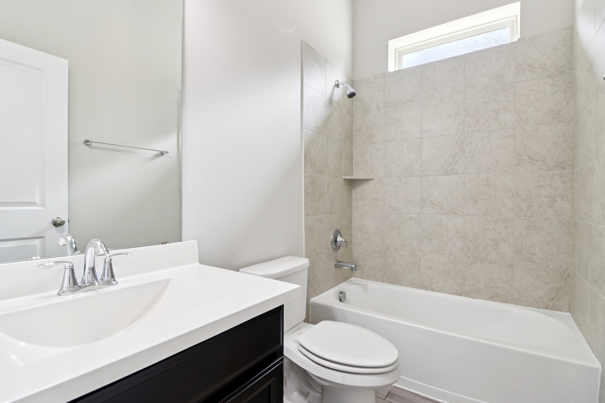 Westlake Terrace Dr-S1103-032.jpg