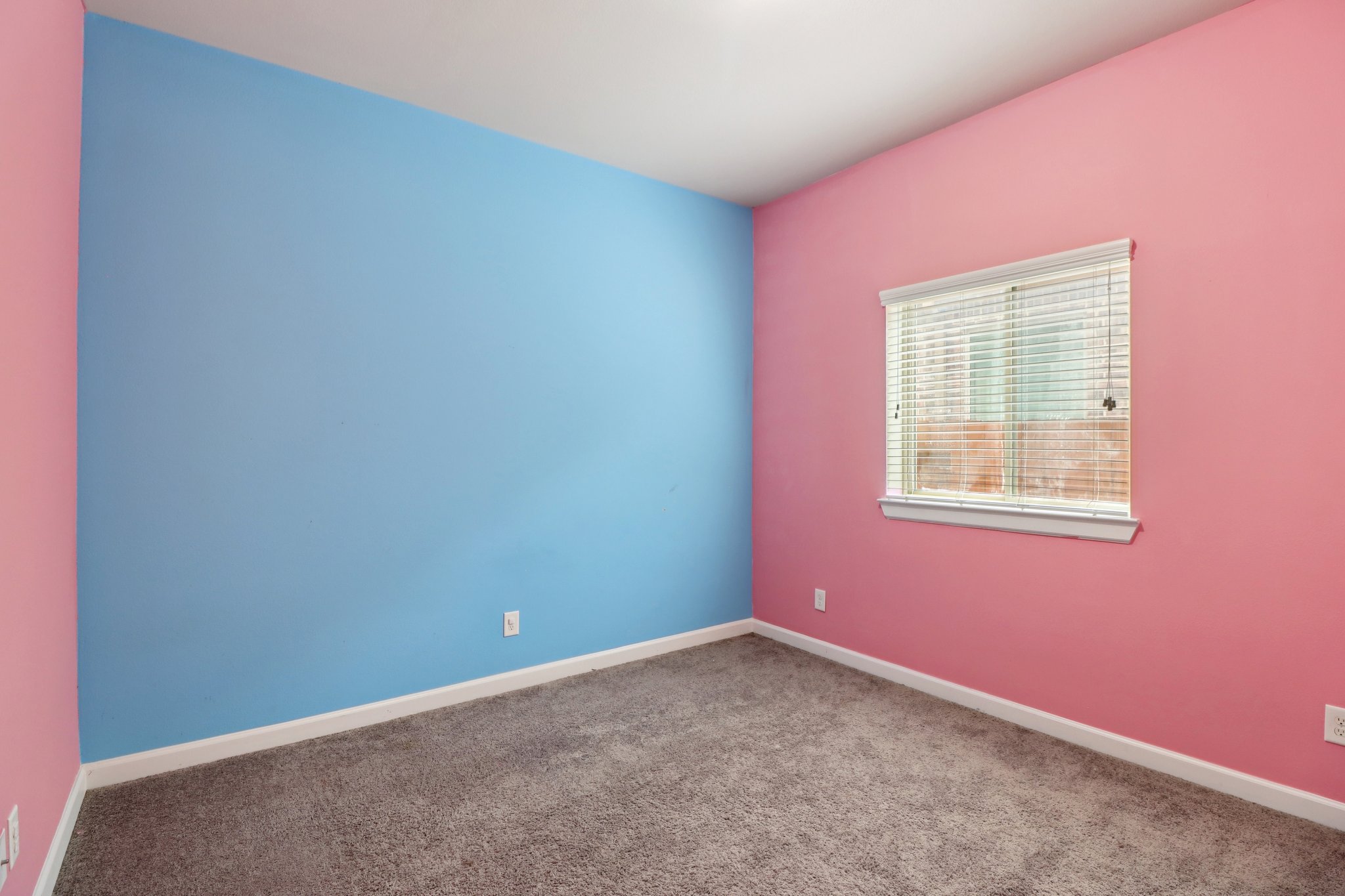 Westlake Terrace Dr-S1103-033.jpg