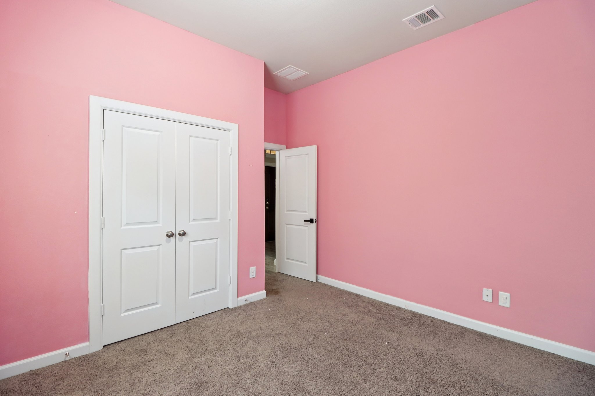 Westlake Terrace Dr-S1103-034.jpg