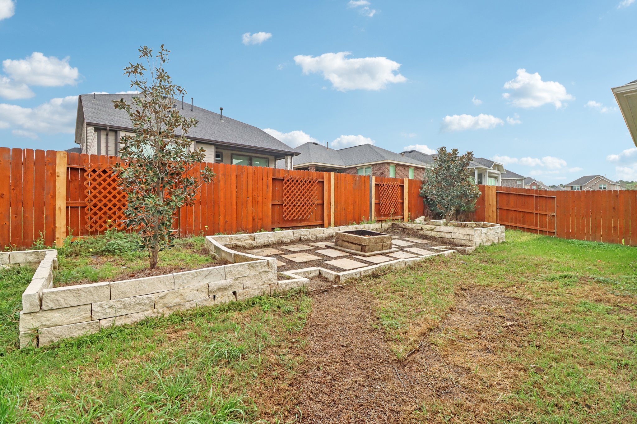 Westlake Terrace Dr-S1103-037.jpg