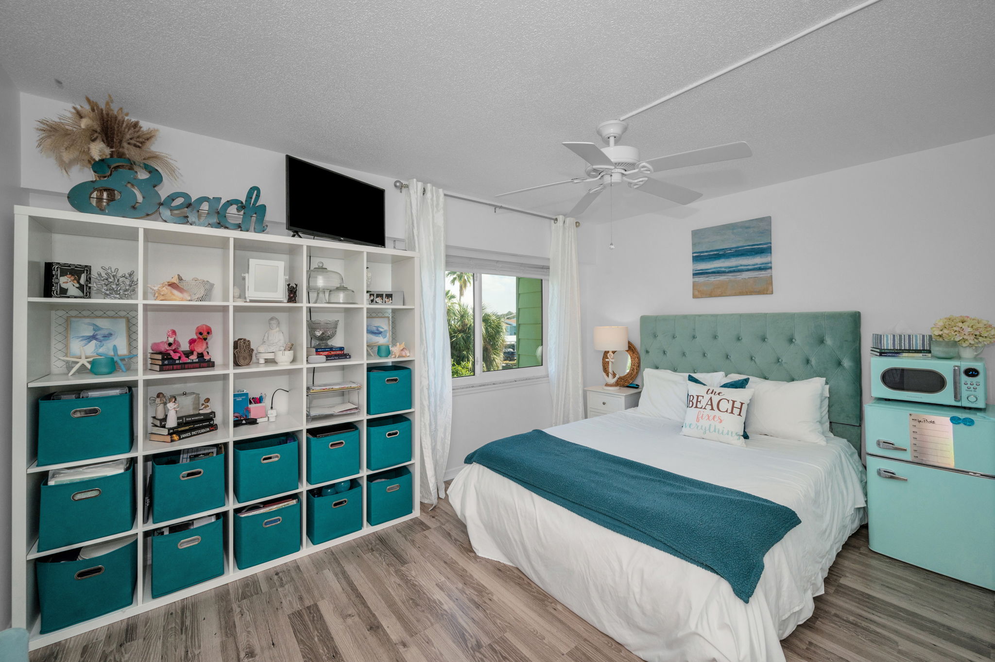 Upper Level Bedroom2a