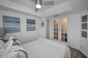 Main Level Bedroom1b