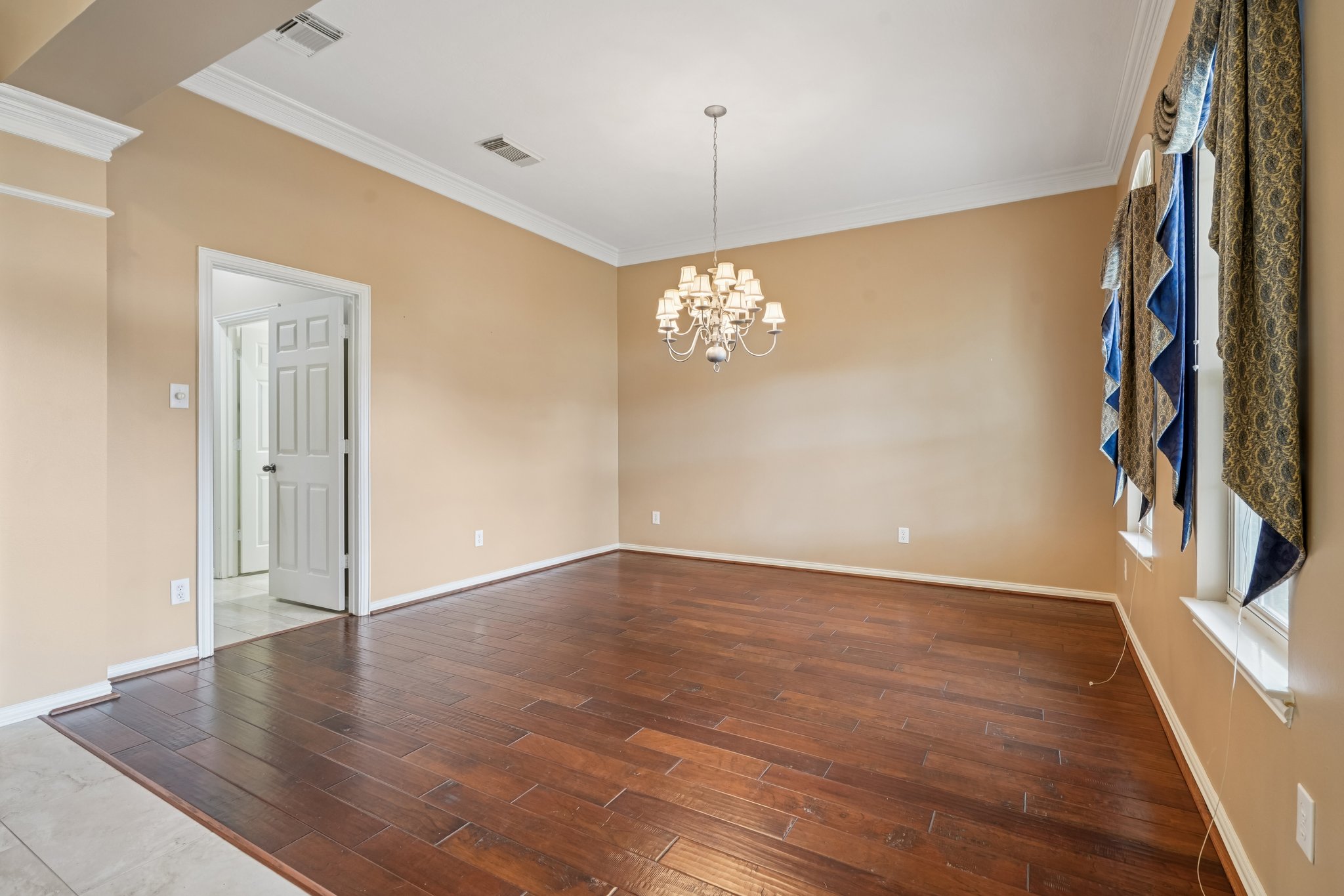 Tree Farm Ln-L1102-018.jpg