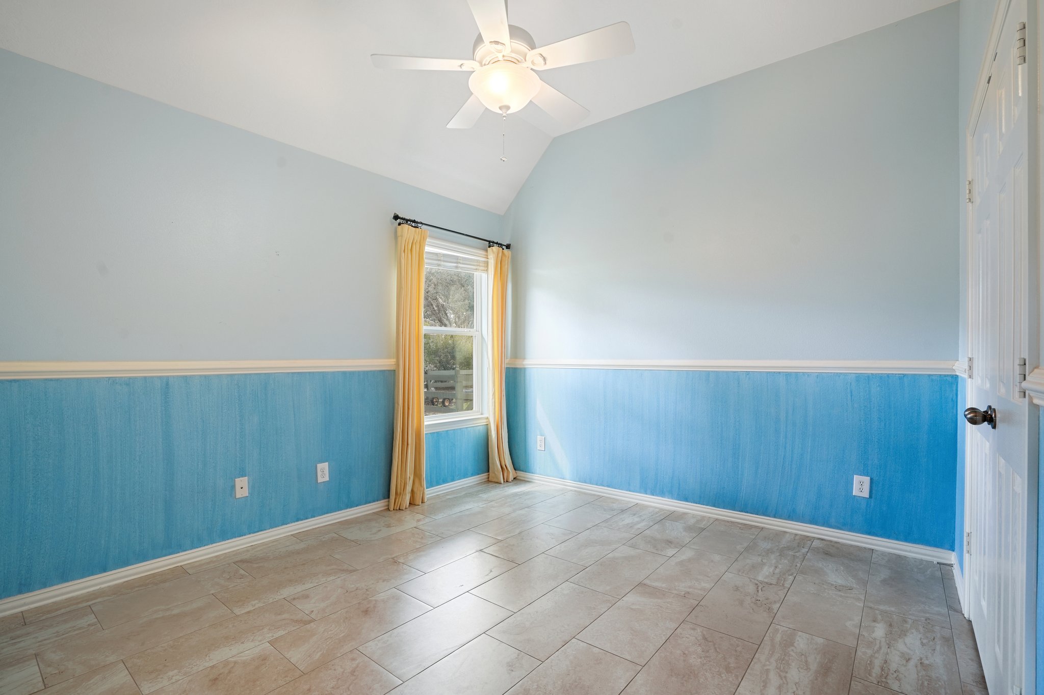 Tree Farm Ln-L1102-046.jpg