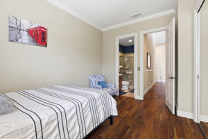 033_F8_3182 Ashbourne Cir