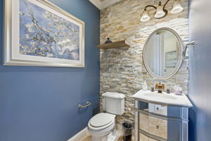 046_F8_3182 Ashbourne Cir