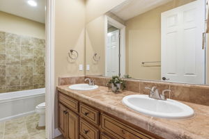 056_F8_3182 Ashbourne Cir