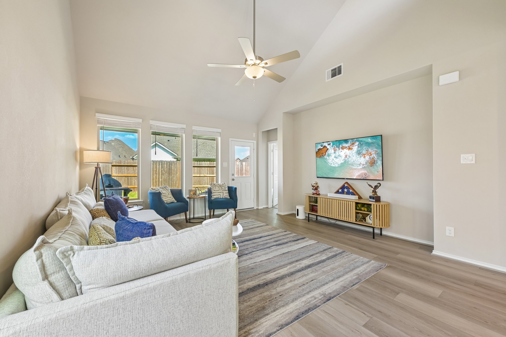 Pecan Cottage Ln-S1608-008.jpg