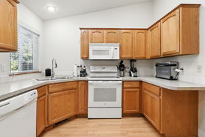  Photo 47