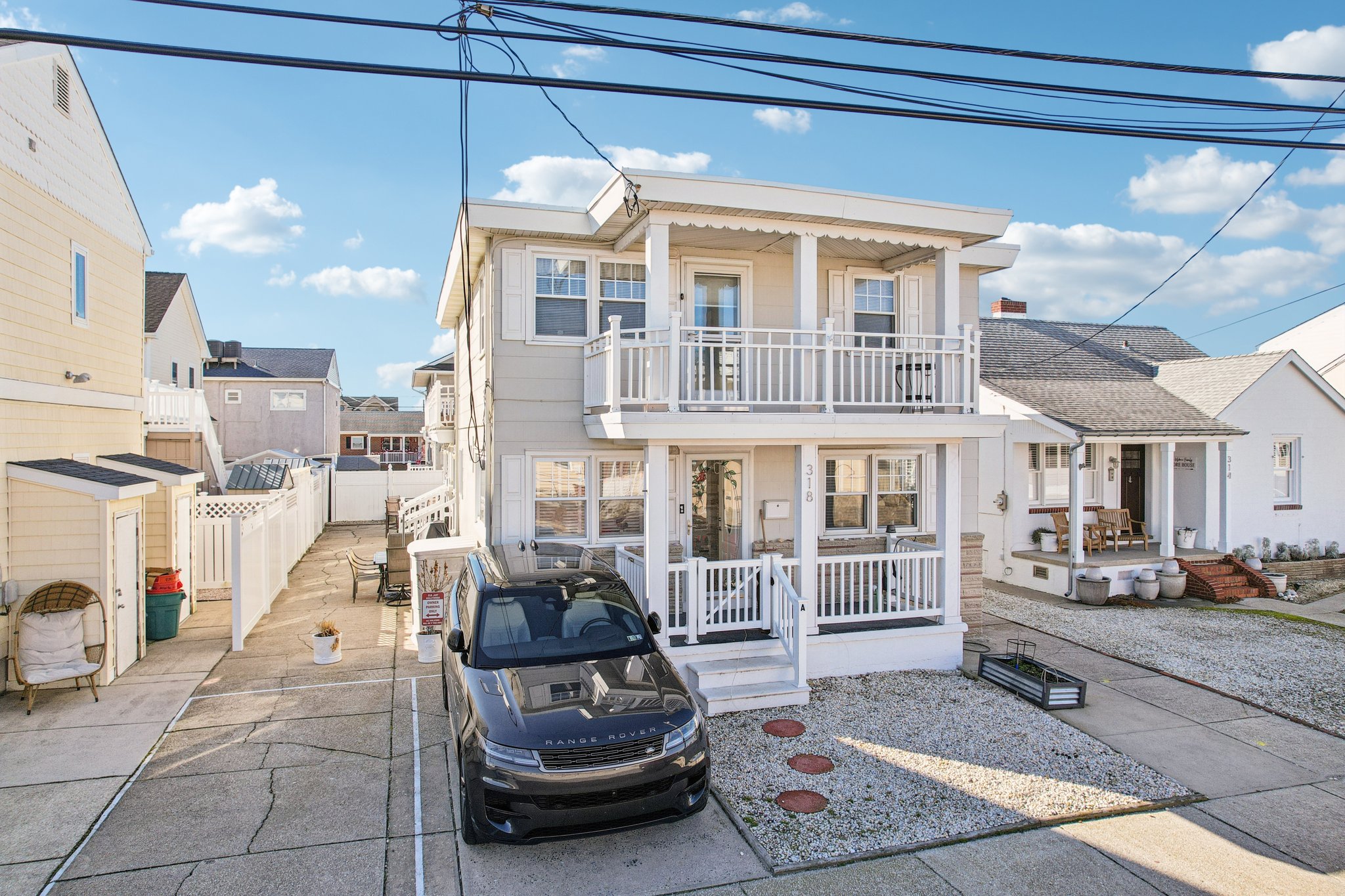 318C E Hollywood Ave-S1401-024.jpg