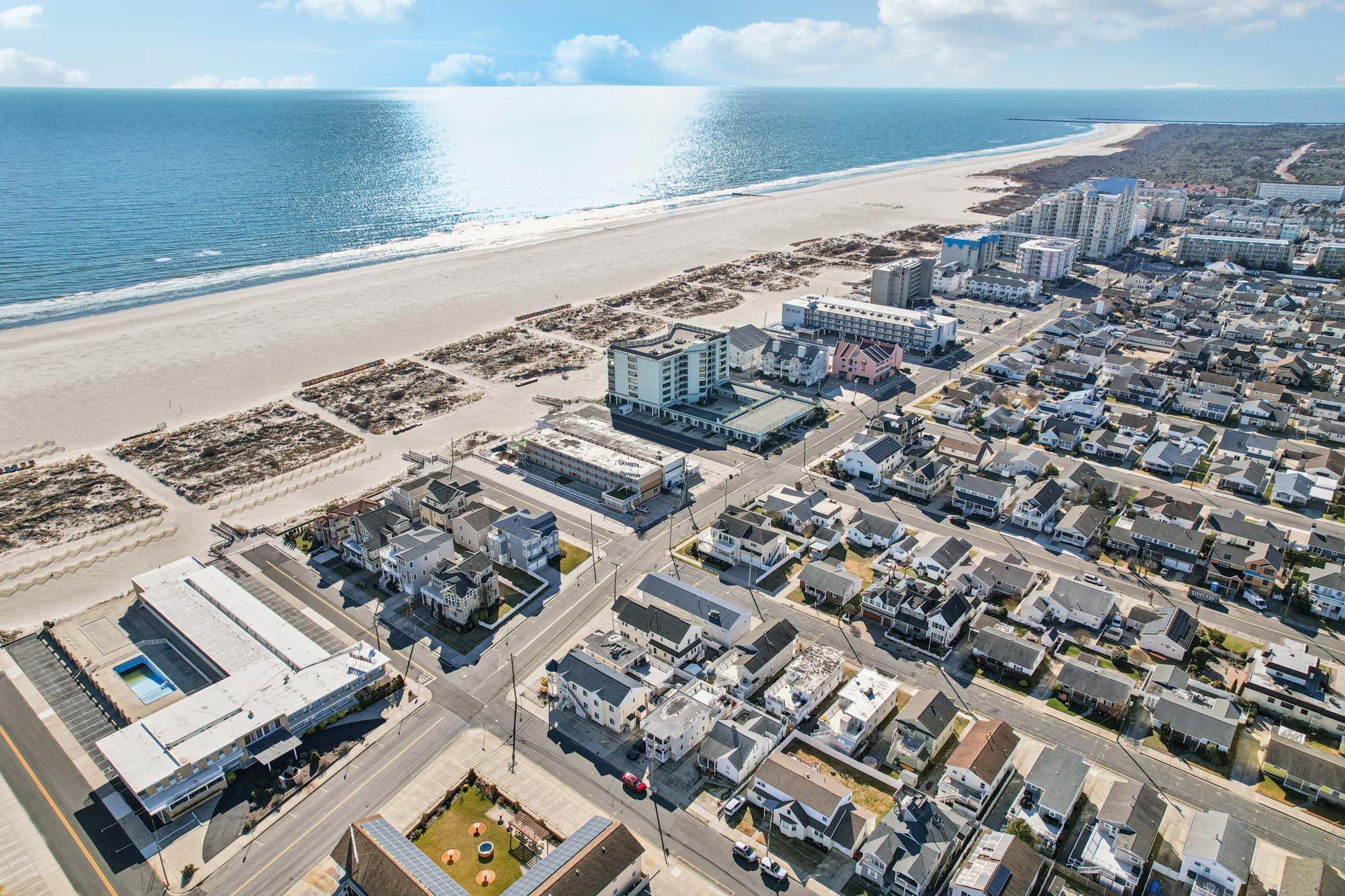 318C E Hollywood Ave-S1401-027.jpg