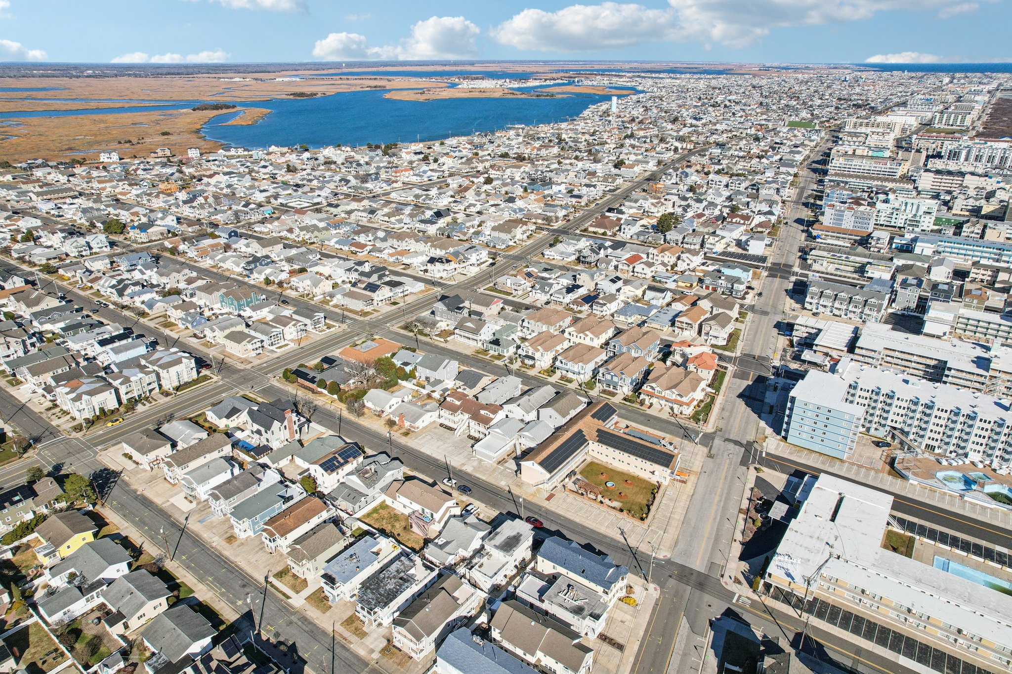 318C E Hollywood Ave-S1401-031.jpg