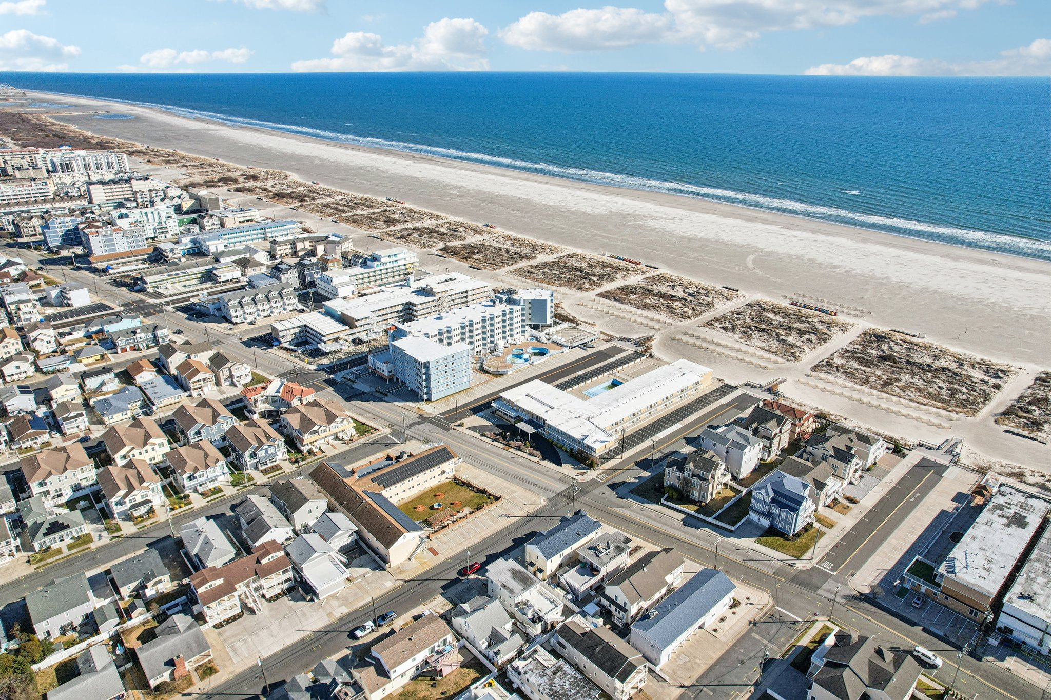 318C E Hollywood Ave-S1401-033.jpg