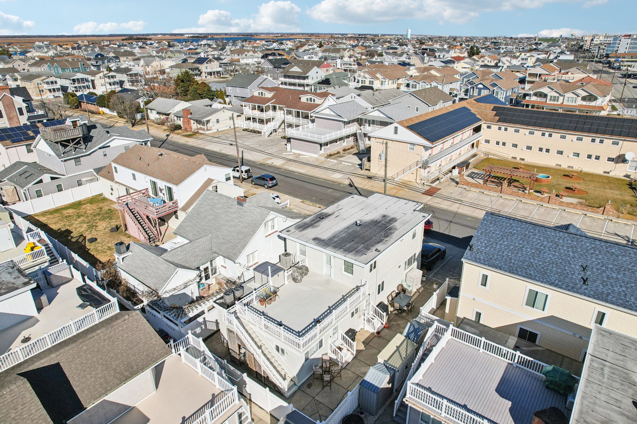 318C E Hollywood Ave-S1401-038.jpg