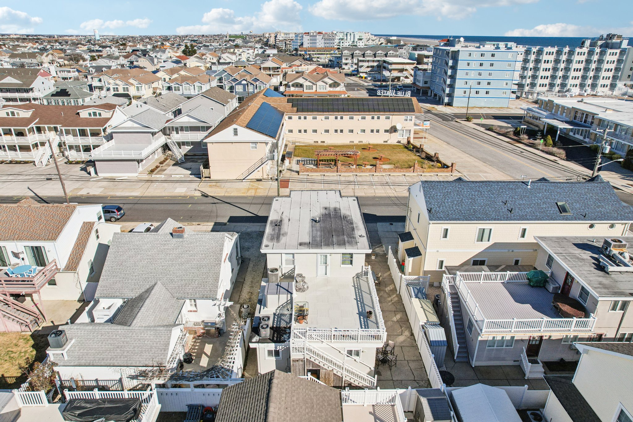 318C E Hollywood Ave-S1401-039.jpg