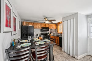 318C E Hollywood Ave-S1401-009.jpg