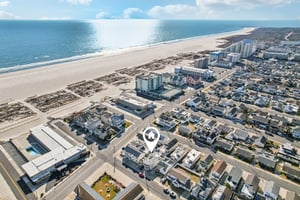 318C E Hollywood Ave-S1401-028.jpg