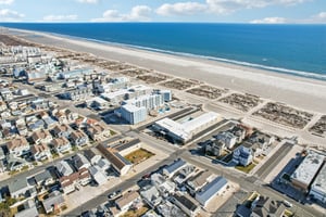 318C E Hollywood Ave-S1401-033.jpg