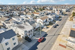 318C E Hollywood Ave-S1401-037.jpg