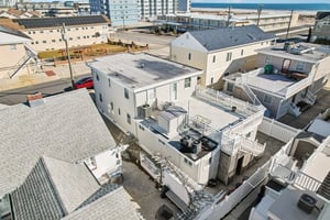 318C E Hollywood Ave-S1401-043.jpg