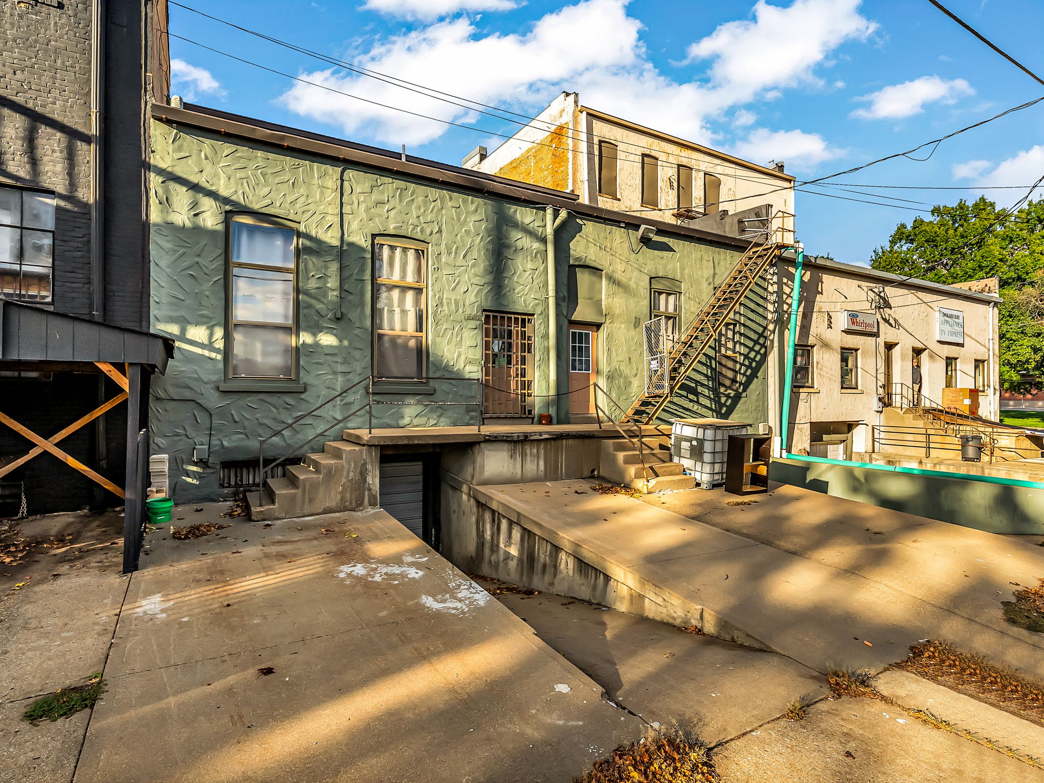 Exterior-6