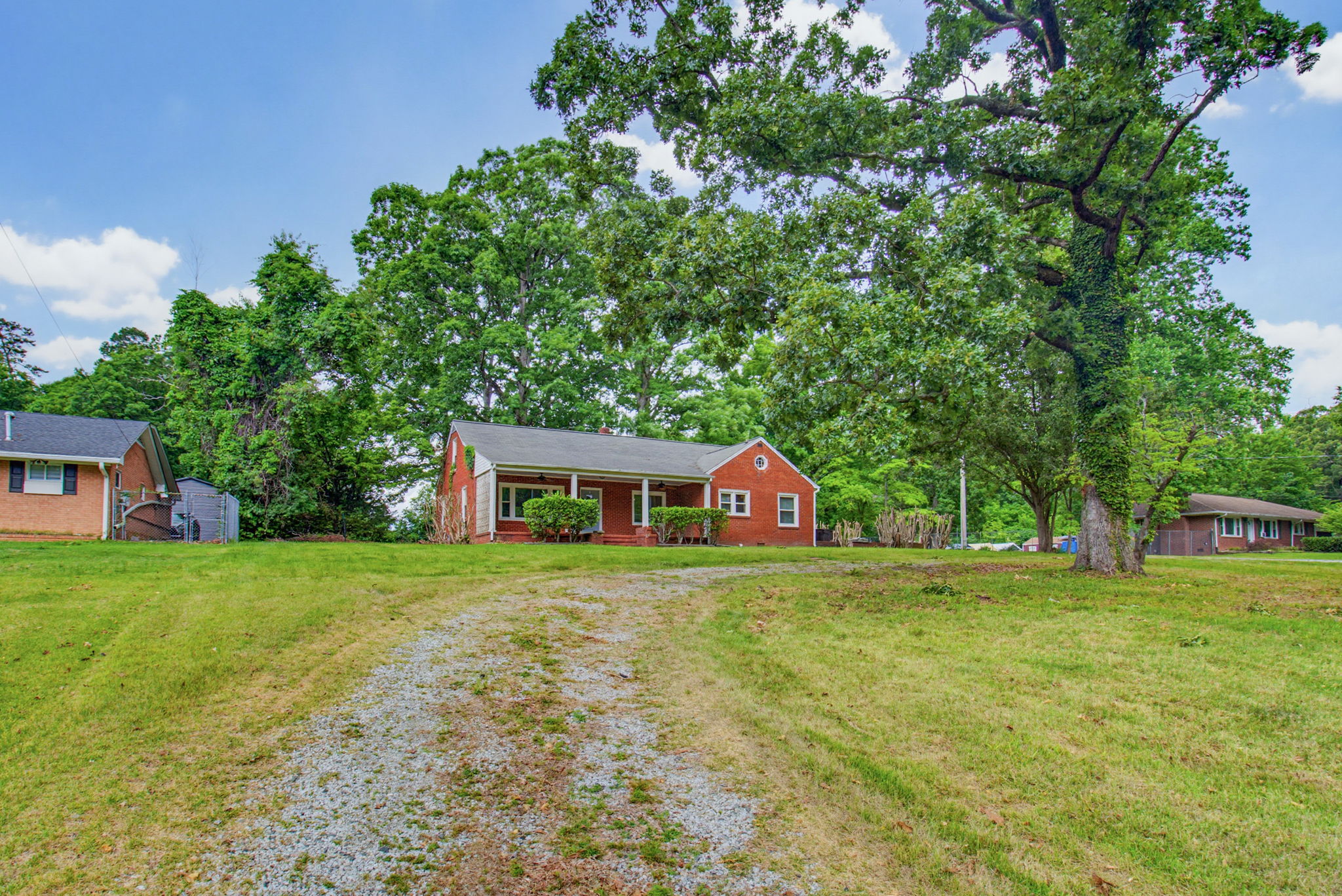 319 Dogwood Cir-2