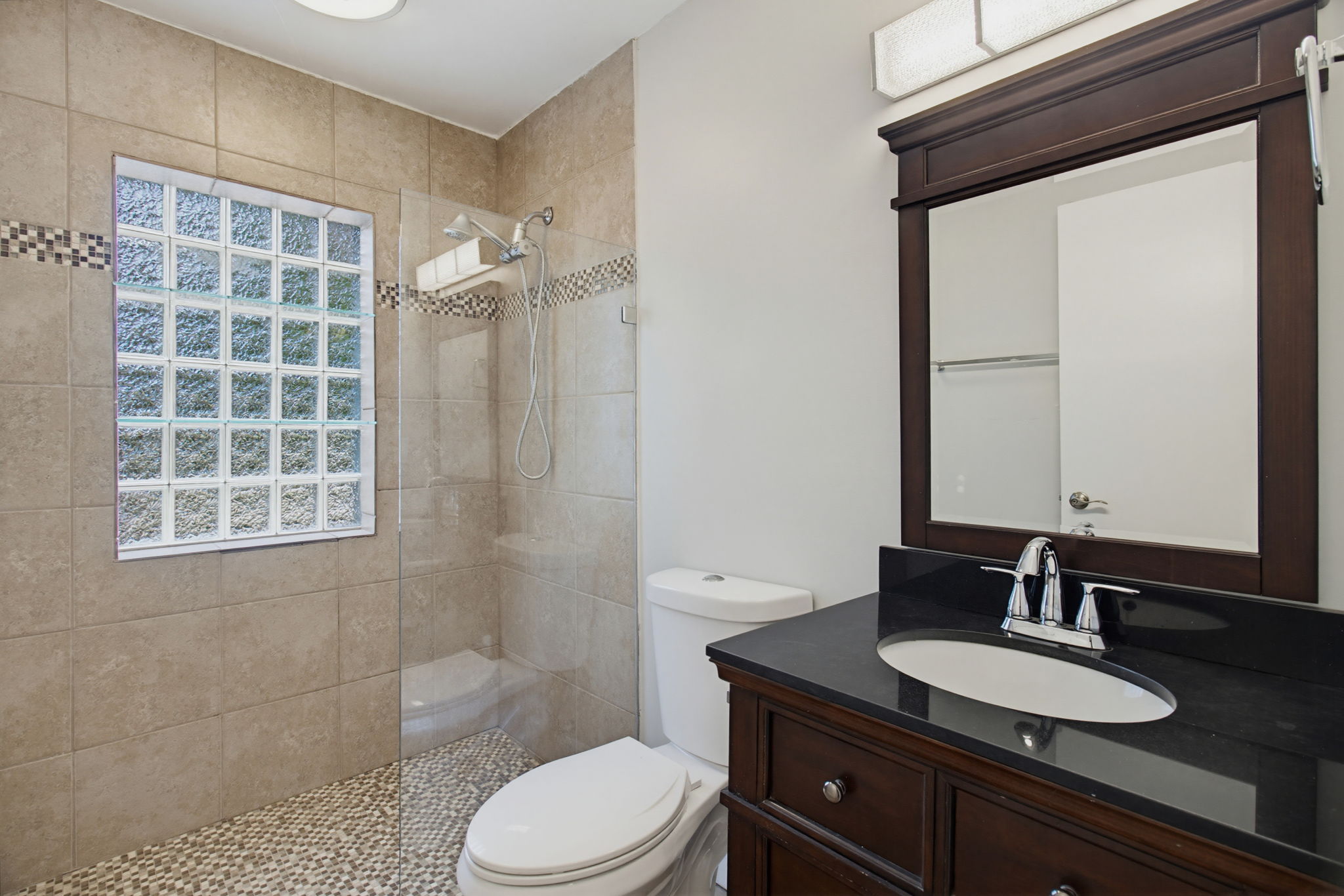 319 Dogwood Cir-20