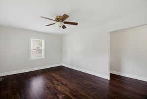 319 Dogwood Cir-4