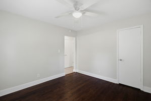 319 Dogwood Cir-19