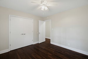 319 Dogwood Cir-22