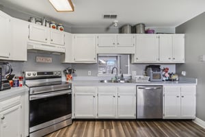 Hickory Hollow Dr N-S0709-014.jpg