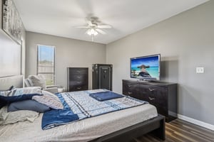 Hickory Hollow Dr N-S0709-016.jpg