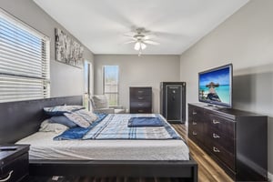 Hickory Hollow Dr N-S0709-017.jpg