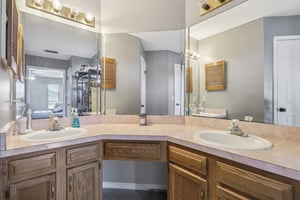 Hickory Hollow Dr N-S0709-020.jpg