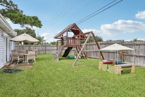 Hickory Hollow Dr N-S0709-026.jpg