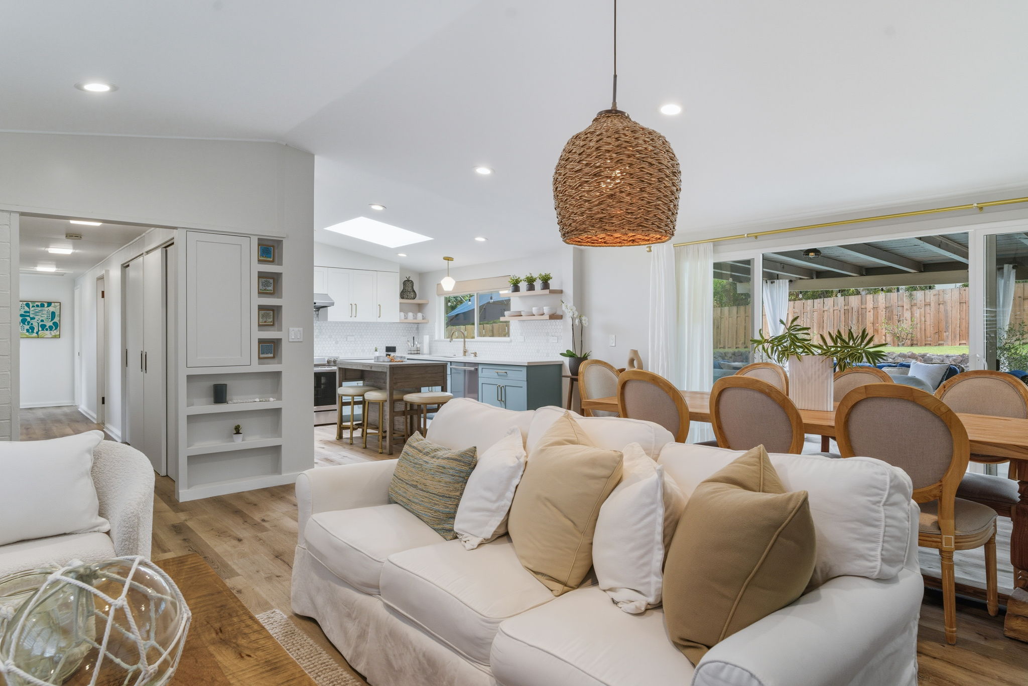 Living Room & Kitchen