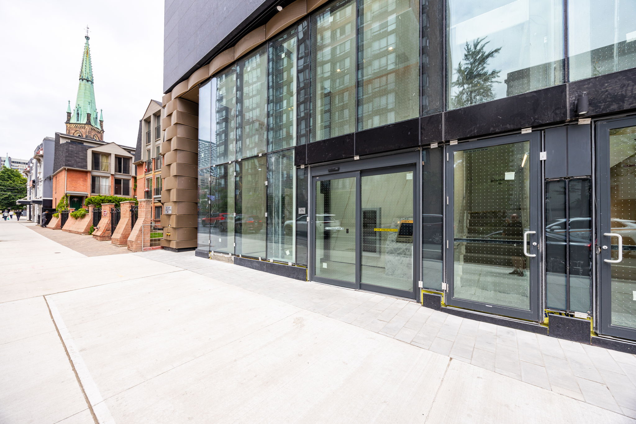 Toronto property showcase — delivered property photograph 3
