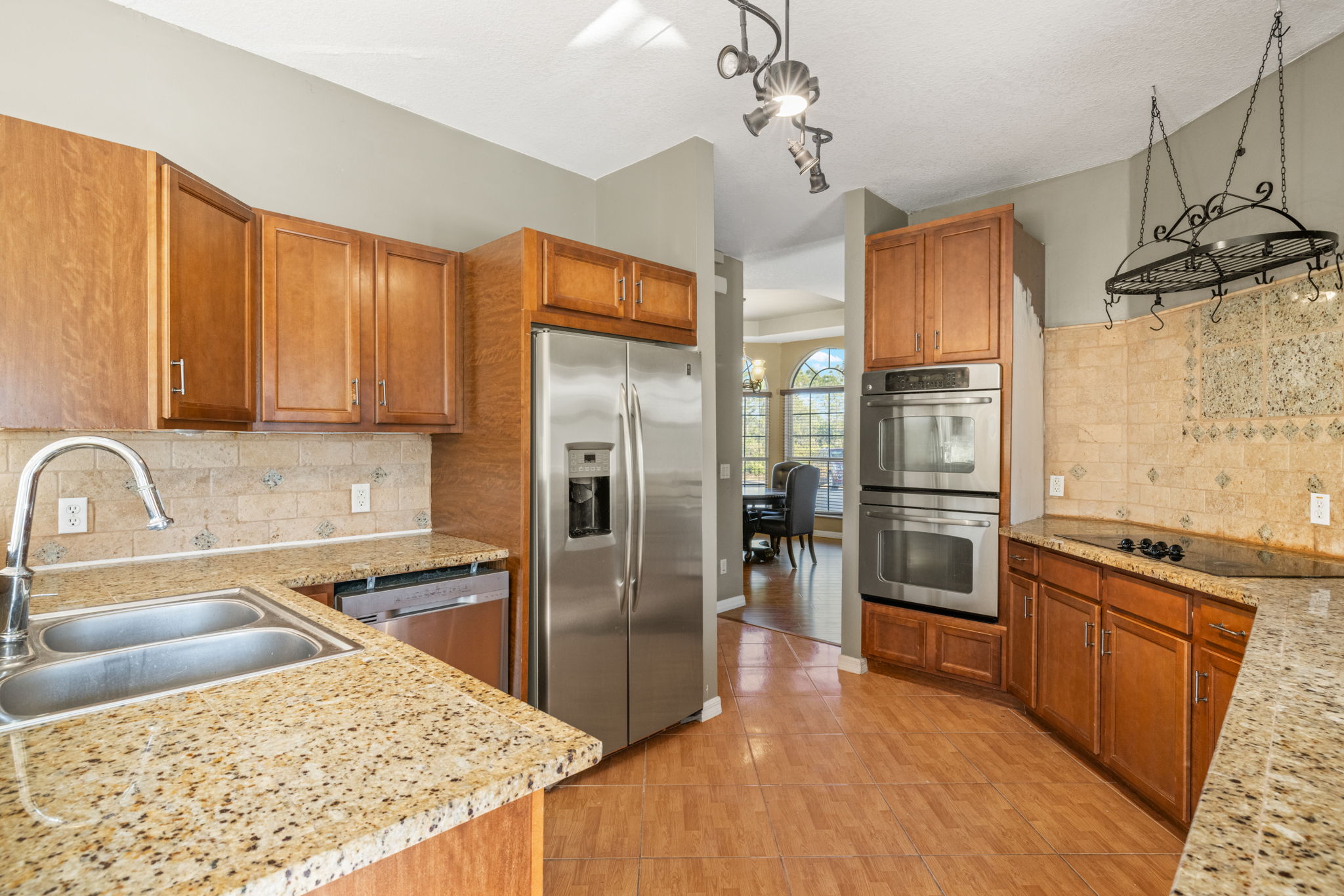Kitchen 2