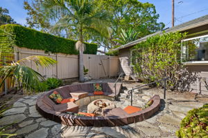 28-Side Patio