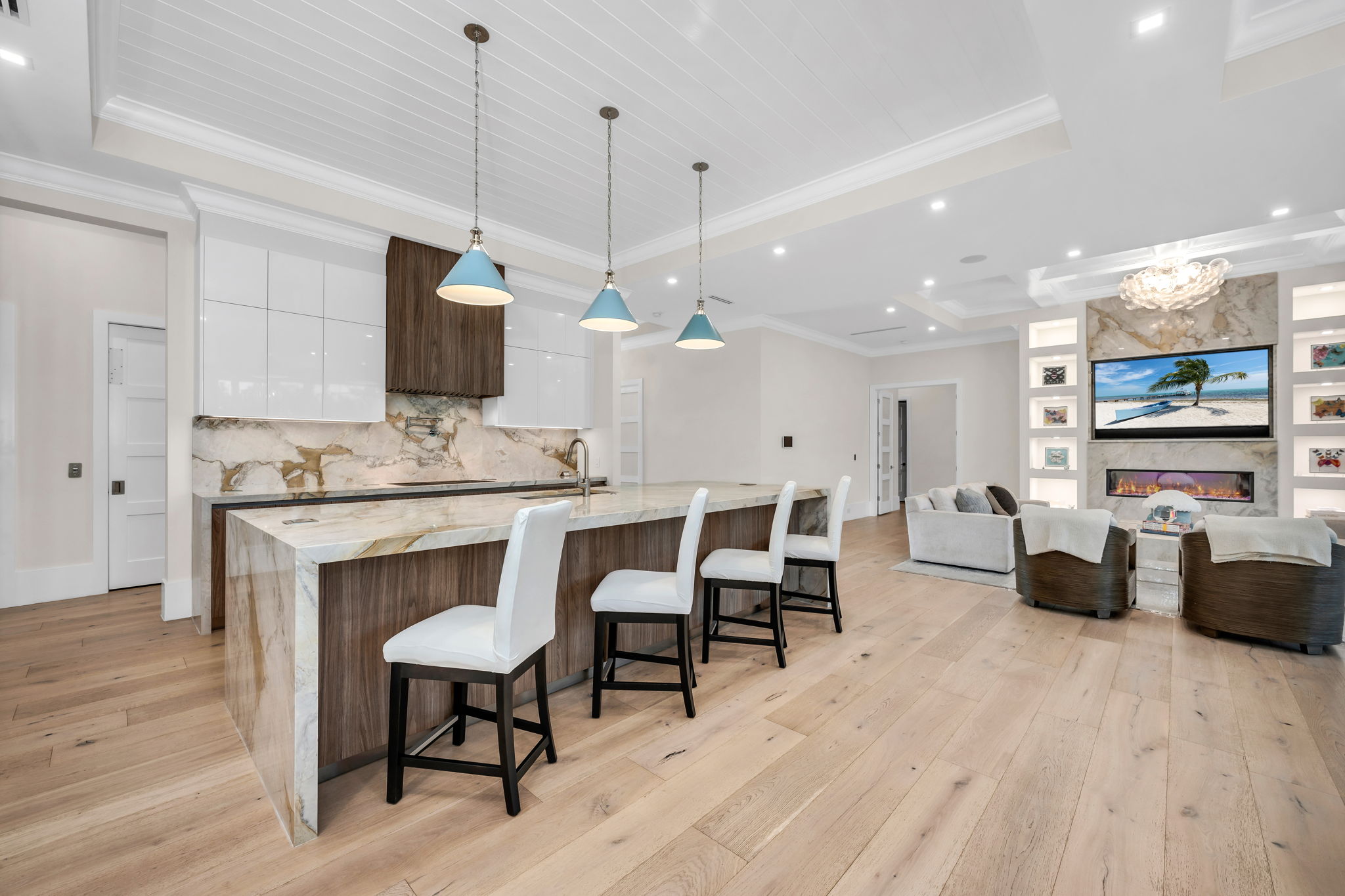 Breakfast Bar - Kitchen