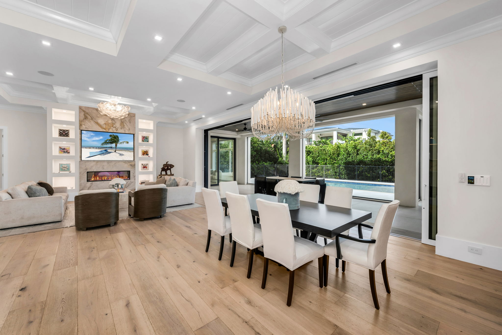 Dining to Living