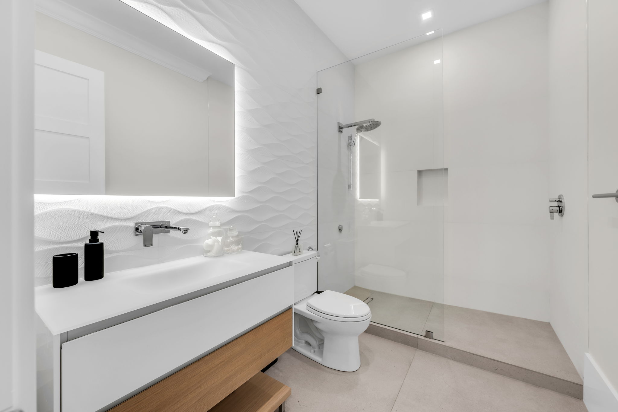 Guest Bath 3