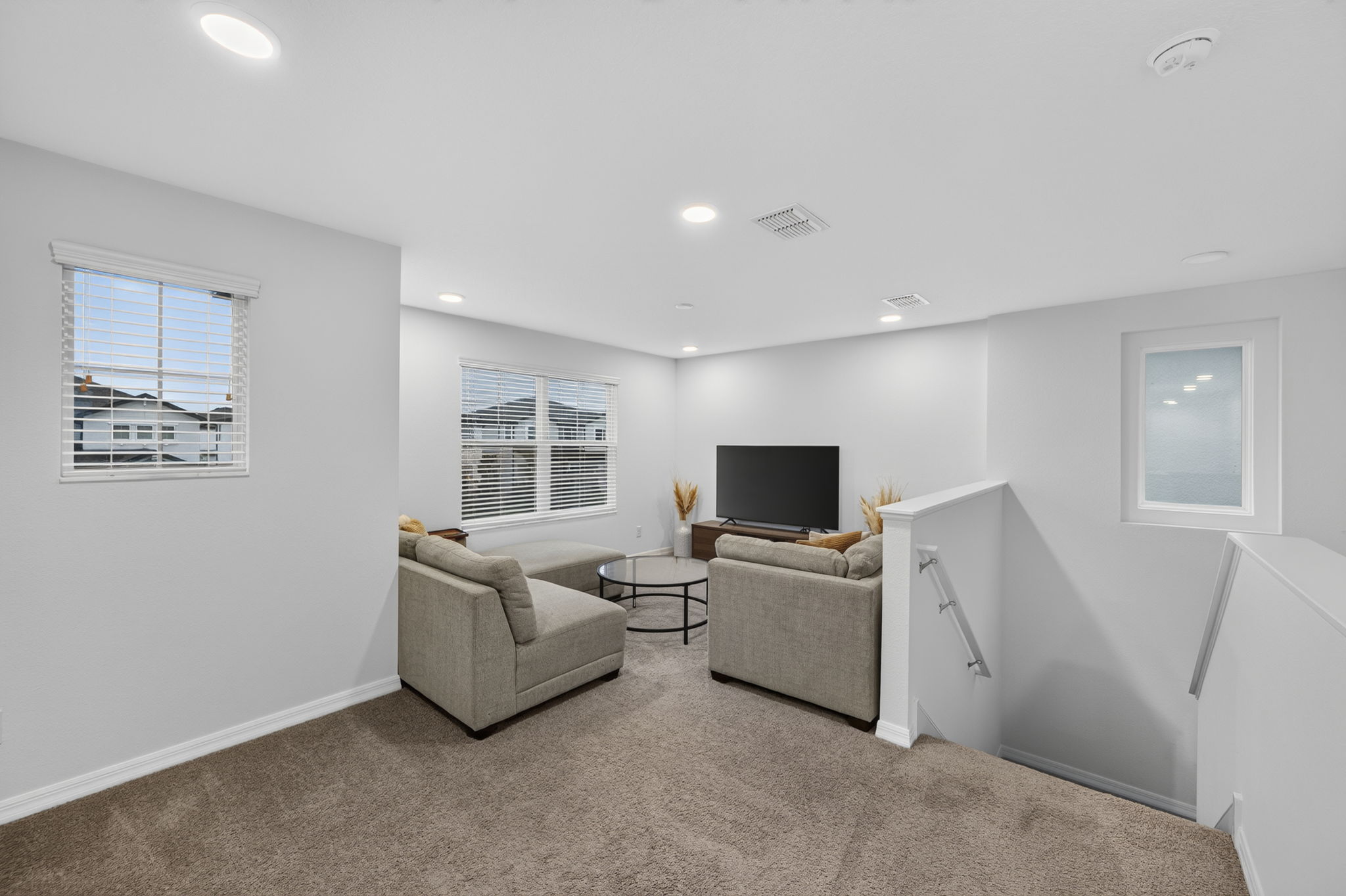 Interiors (25)