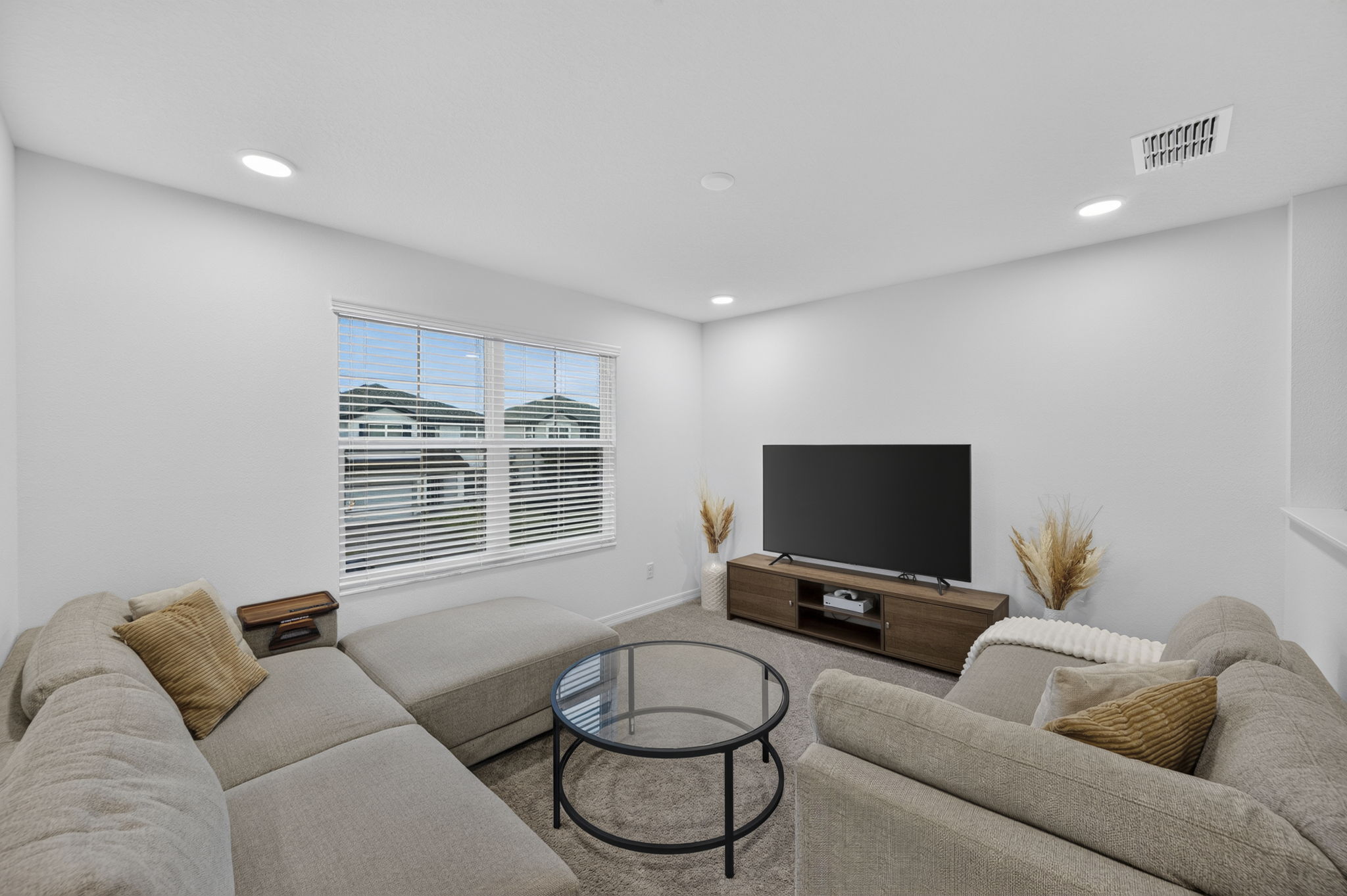Interiors (27)