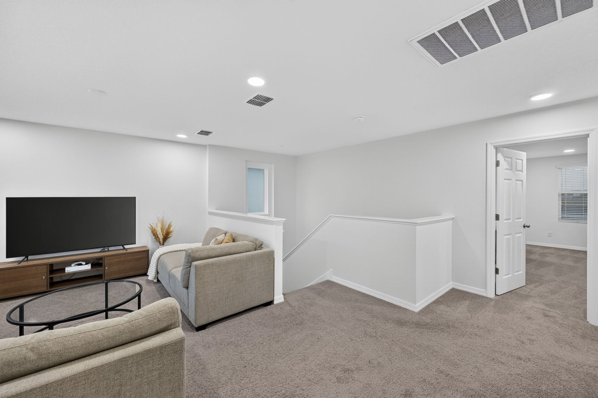 Interiors (28)