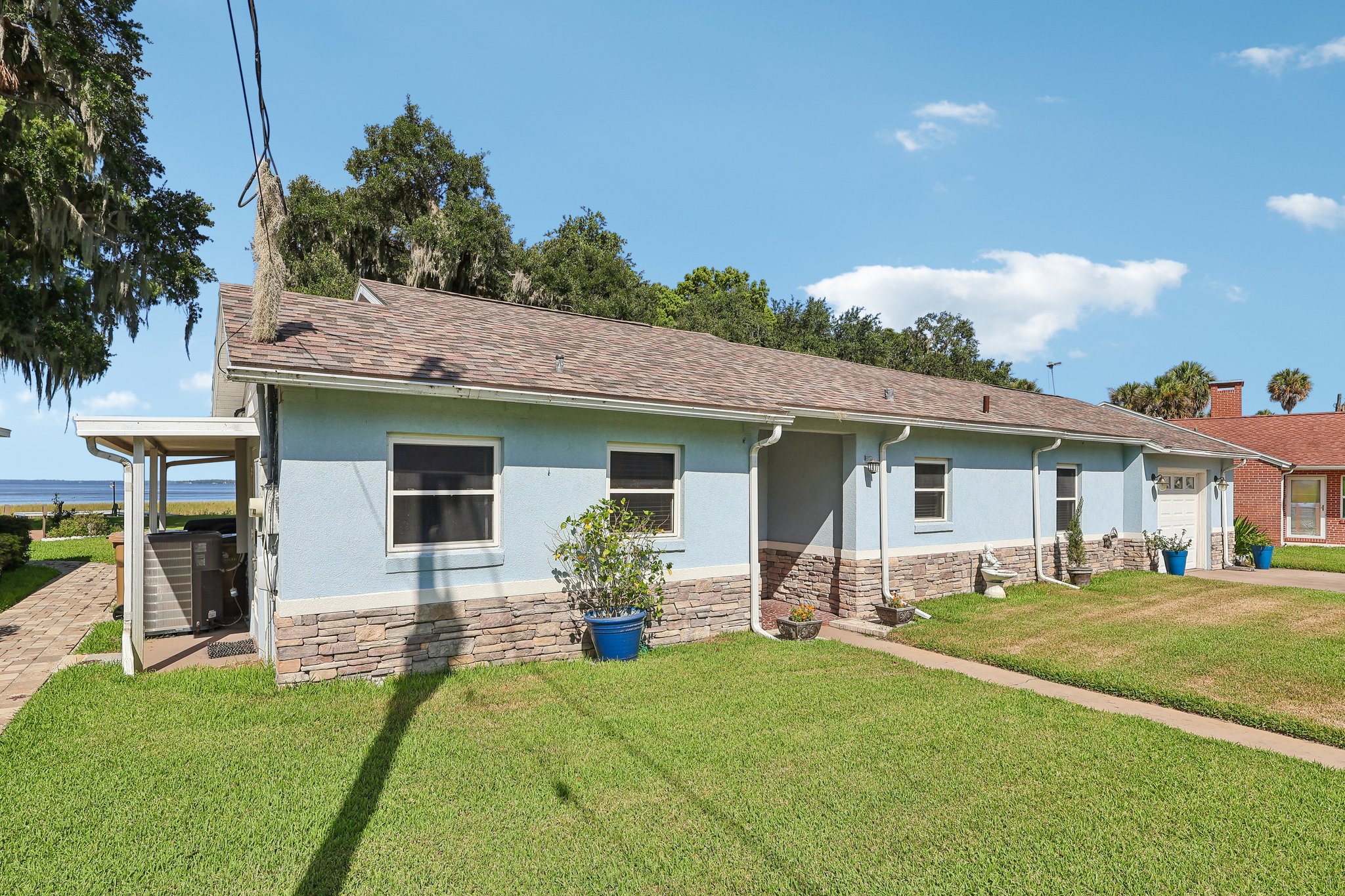 Elizabeth Ln-S0307-002.jpg