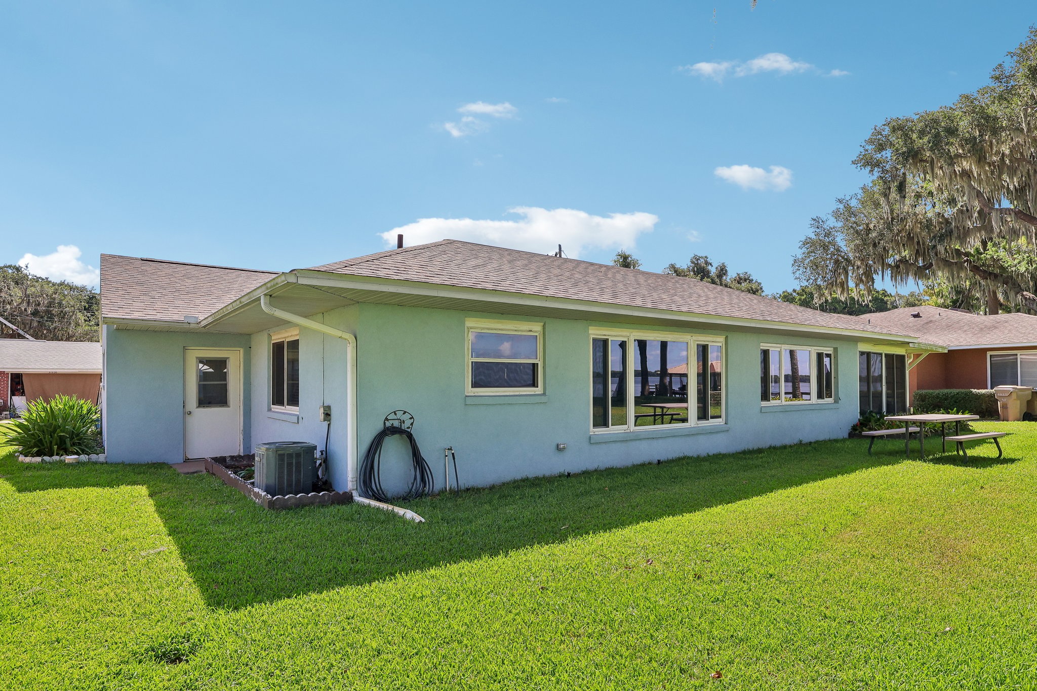 Elizabeth Ln-S0307-035.jpg