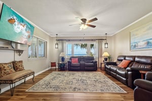 Elizabeth Ln-S0307-005.jpg