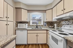 Elizabeth Ln-S0307-013.jpg